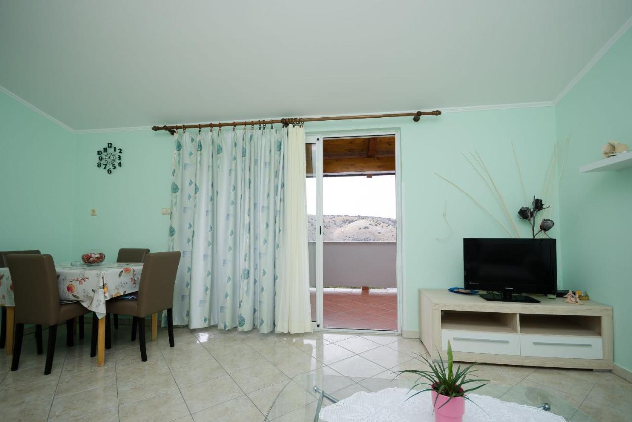 Apartments By The Sea In Lopar Exterior photo