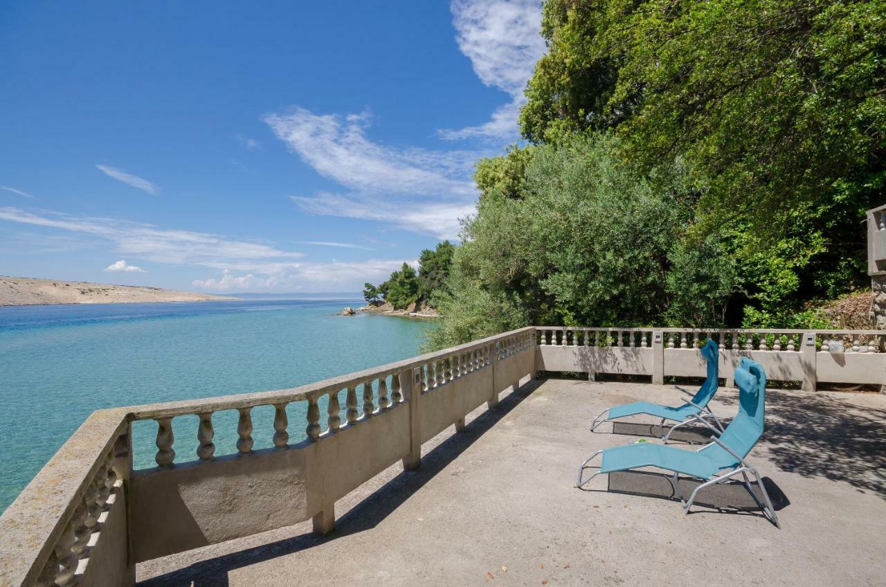 Apartments By The Sea In Lopar Exterior photo